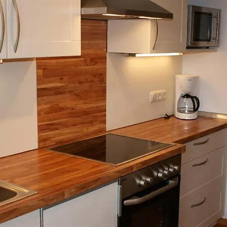 Rosa 2&5 Apartment